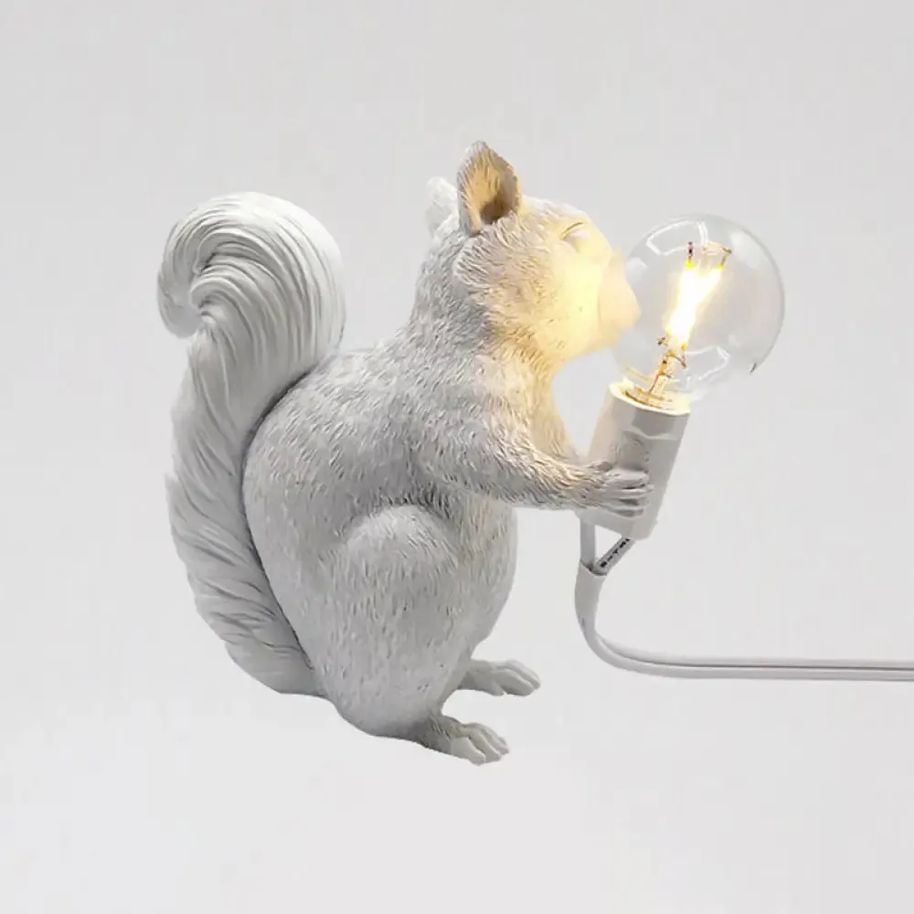 Artistic Squirrel Night Table Lamp - Resin Single-Bulb Children's Bedside Light