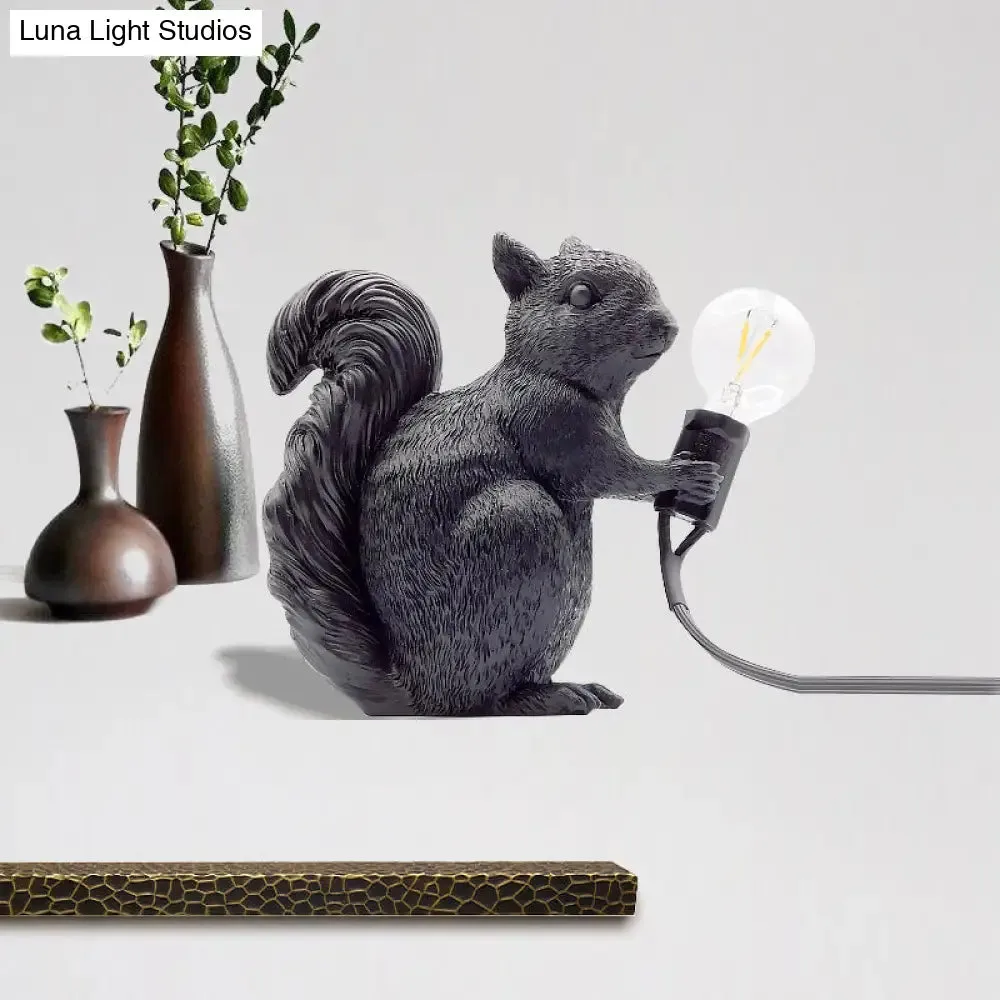 Artistic Squirrel Night Table Lamp - Resin Single-Bulb Children's Bedside Light