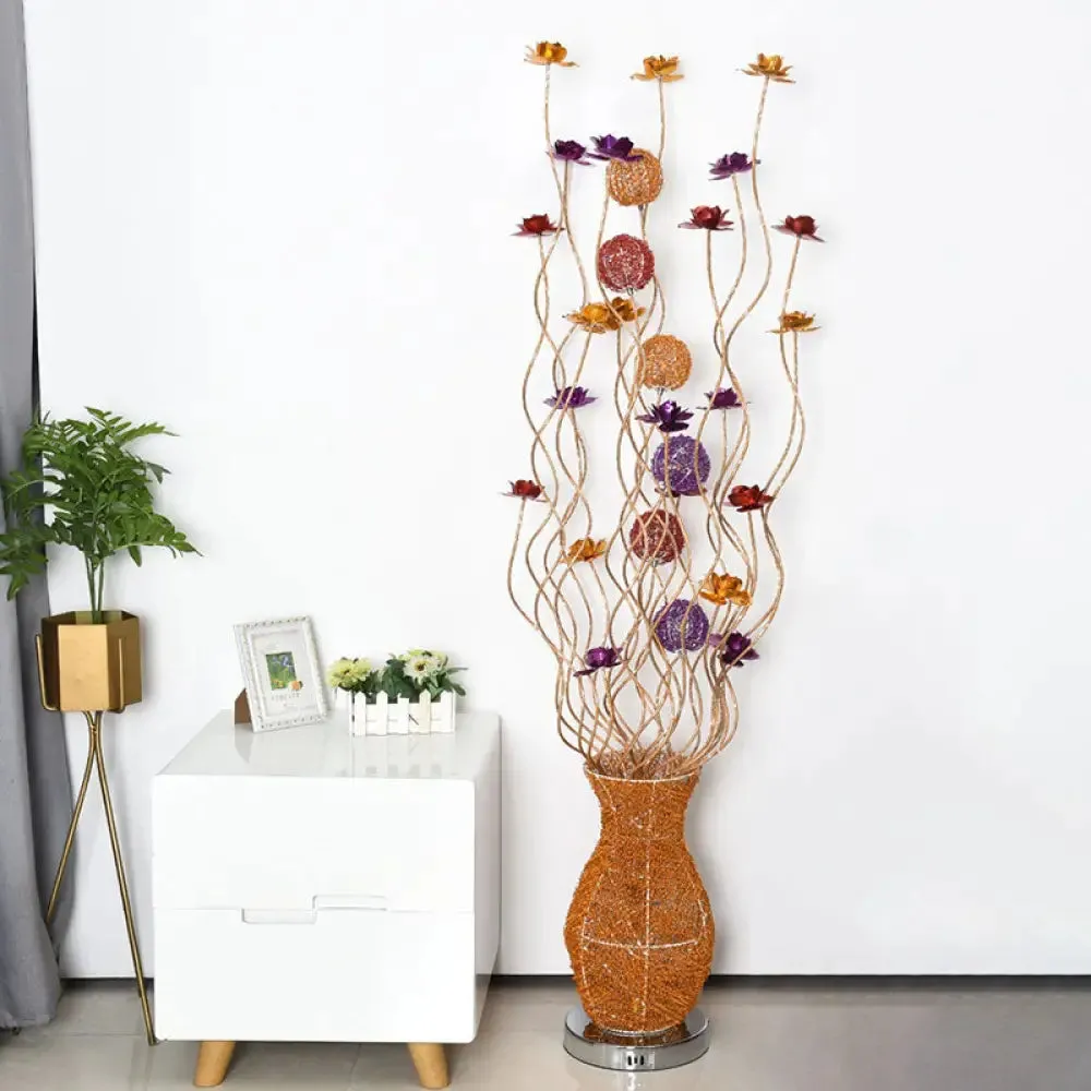 Curved Aluminum Floor Lamp with LED Light, Floral Decor and Vase Base in Gold