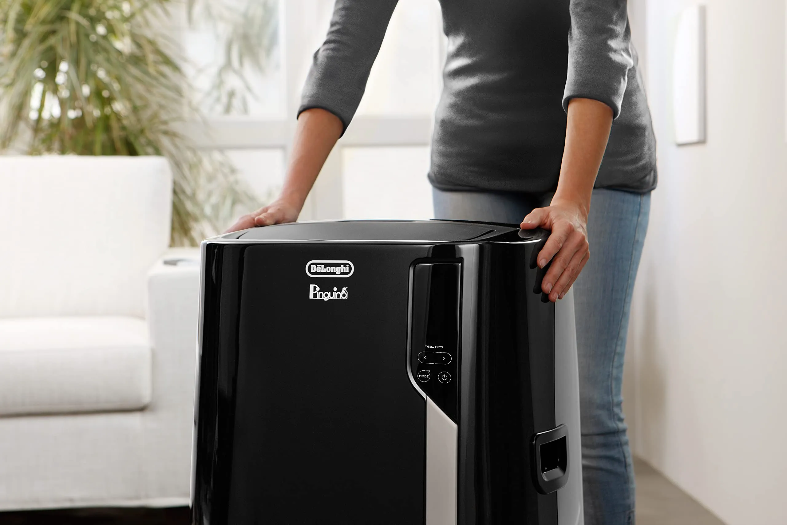 De'Longhi 12500 BTU Smart Portable Air Conditioner, Heater, Dehumidifier & Fan   WiFi