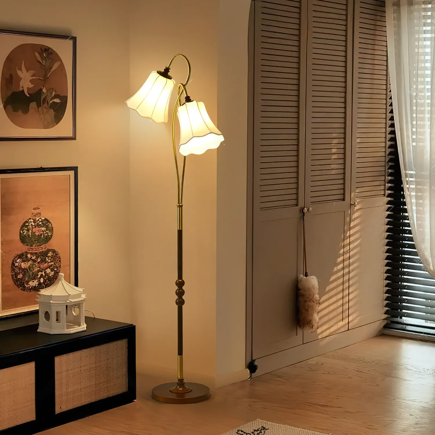 Magnolya Floor Lamp