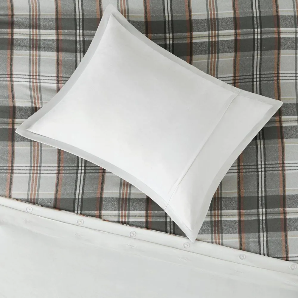 New - Intelligent Design Twin/Twin Extra Long Reeve Ultra Soft Plaid Microfiber Duvet