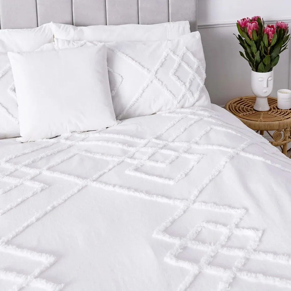 New White Tufted Cotton Duvet Cover Set