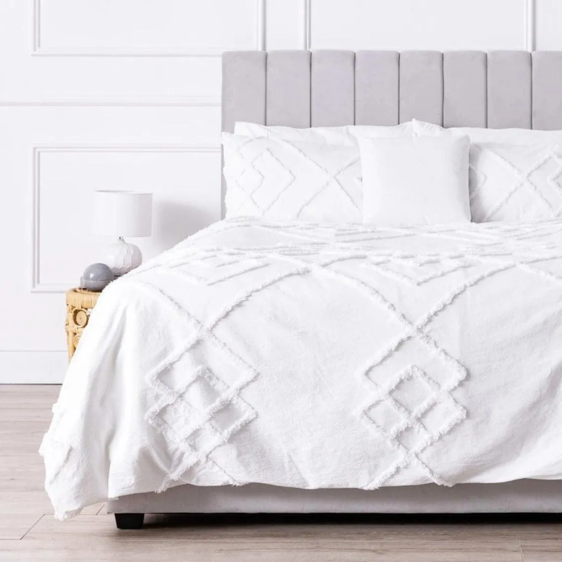 New White Tufted Cotton Duvet Cover Set