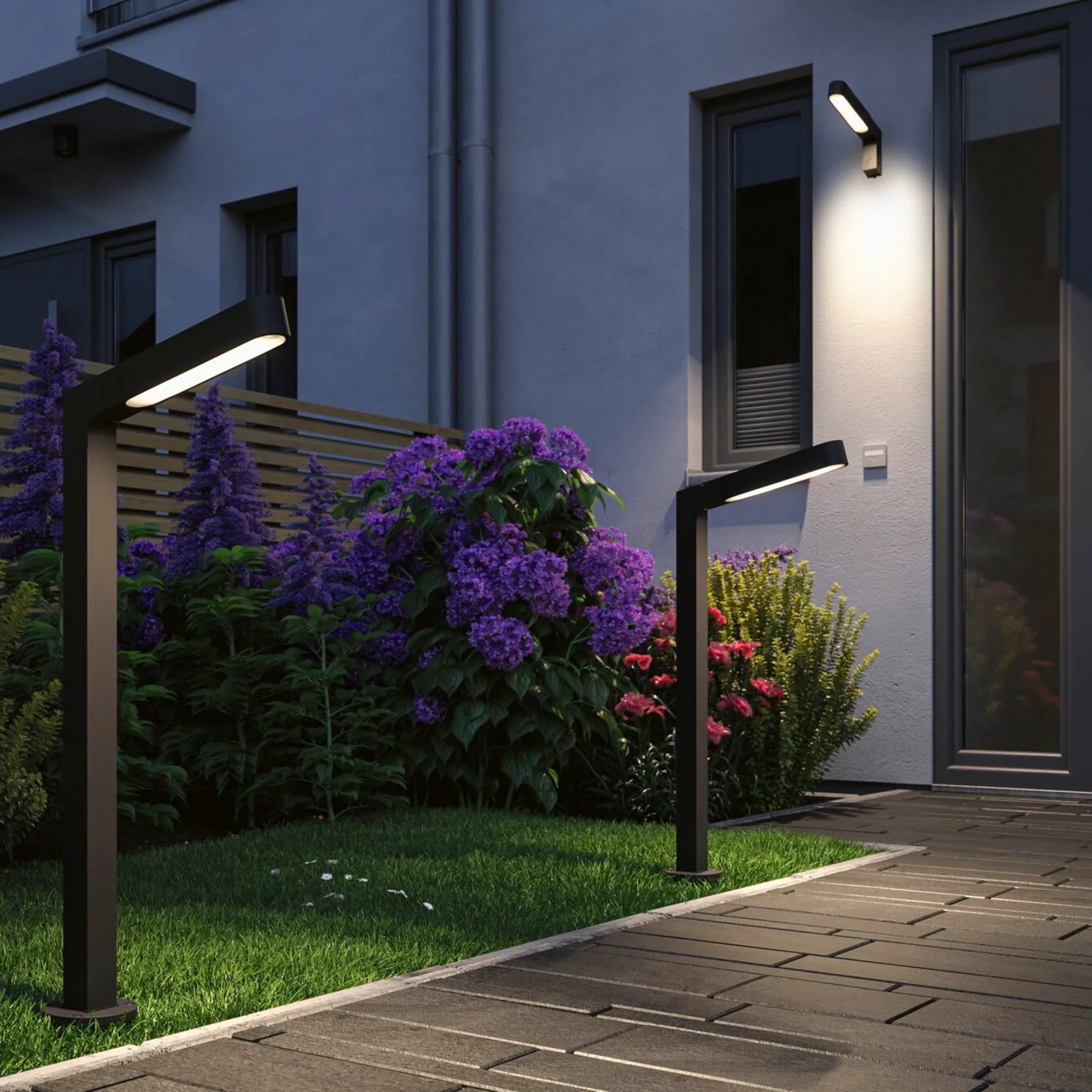 Plug & Shine Outdoor Ito 6W LED  Vertical Bollard in Anthracite