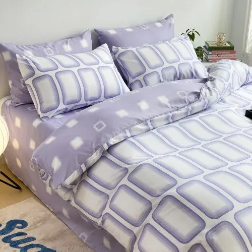 Single Size 4 Pieces Set, Reversible Duvet Cover Set, Squares Design with Light Orchid Color.